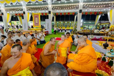 ภาพบรรยากาศพิธีบูชาครู-ครอบครูบูรพาจารย์ วัดจุฬามณี วันพฤหัสบดีที่ ๒๐ สิงหาคม ๒๕๖๙ — ภาพที่ 273