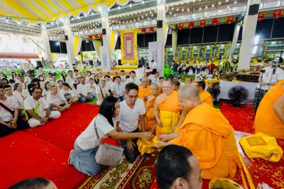 ภาพบรรยากาศพิธีบูชาครู-ครอบครูบูรพาจารย์ วัดจุฬามณี วันพฤหัสบดีที่ ๒๐ สิงหาคม ๒๕๖๙ — ภาพที่ 278