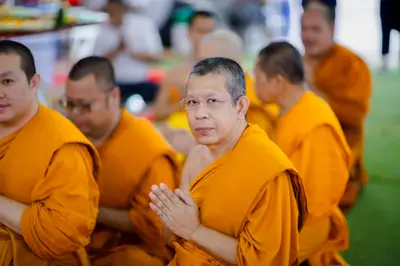 ภาพบรรยากาศพิธีบูชาครู-ครอบครูบูรพาจารย์ วัดจุฬามณี วันพฤหัสบดีที่ ๒๐ สิงหาคม ๒๕๖๙ — ภาพที่ 280