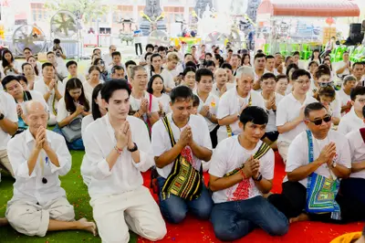 ภาพบรรยากาศพิธีบูชาครู-ครอบครูบูรพาจารย์ วัดจุฬามณี วันพฤหัสบดีที่ ๒๐ สิงหาคม ๒๕๖๙ — ภาพที่ 283