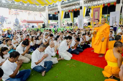 ภาพบรรยากาศพิธีบูชาครู-ครอบครูบูรพาจารย์ วัดจุฬามณี วันพฤหัสบดีที่ ๒๐ สิงหาคม ๒๕๖๙ — ภาพที่ 285