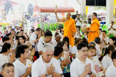 ภาพบรรยากาศพิธีบูชาครู-ครอบครูบูรพาจารย์ วัดจุฬามณี วันพฤหัสบดีที่ ๒๐ สิงหาคม ๒๕๖๙ — ภาพที่ 289