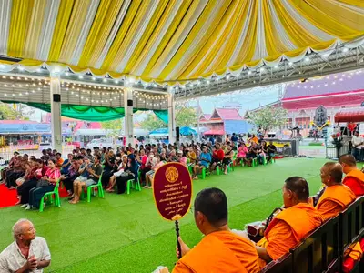 พิธีเจริญพระพุทธมนต์และมอบเครื่องอุปโภคบริโภคแก่ชุมชนวัดจุฬามณี ๘ กันยายน ๒๕๖๙ — พิธีเจริญพระพุทธมนต์ (ภาพที่ 11)