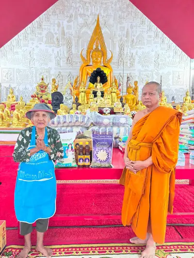 พิธีเจริญพระพุทธมนต์และมอบเครื่องอุปโภคบริโภคแก่ชุมชนวัดจุฬามณี ๘ กันยายน ๒๕๖๙ — พิธีเจริญพระพุทธมนต์ (ภาพที่ 17)