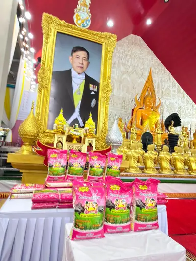 พิธีเจริญพระพุทธมนต์และมอบเครื่องอุปโภคบริโภคแก่ชุมชนวัดจุฬามณี ๘ กันยายน ๒๕๖๙ — พิธีเจริญพระพุทธมนต์ (ภาพที่ 18)