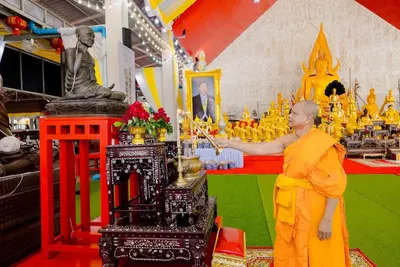 พิธีมอบทุนการศึกษาสงเคราะห์นักเรียน ๑๐๐ ทุน และถุงยังชีพ ๕๐ ถุง ณ ศาลาพระพุทธชินราช วัดจุฬามณี ๓๐ กันยายน ๒๕๖๙