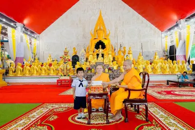พิธีมอบทุนการศึกษาสงเคราะห์นักเรียน ๑๐๐ ทุน และถุงยังชีพ ๕๐ ถุง ณ ศาลาพระพุทธชินราช วัดจุฬามณี ๓๐ กันยายน ๒๕๖๙