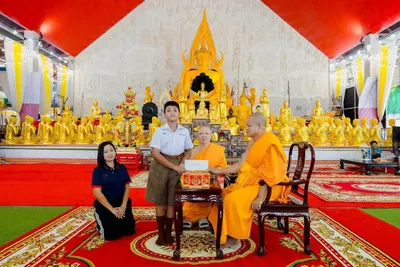 พิธีมอบทุนการศึกษาสงเคราะห์นักเรียน ๑๐๐ ทุน และถุงยังชีพ ๕๐ ถุง ณ ศาลาพระพุทธชินราช วัดจุฬามณี ๓๐ กันยายน ๒๕๖๙