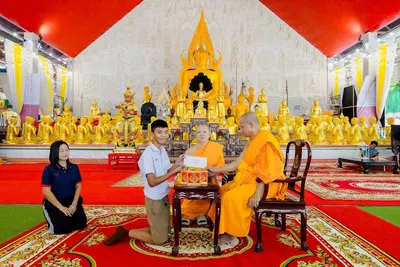 พิธีมอบทุนการศึกษาสงเคราะห์นักเรียน ๑๐๐ ทุน และถุงยังชีพ ๕๐ ถุง ณ ศาลาพระพุทธชินราช วัดจุฬามณี ๓๐ กันยายน ๒๕๖๙