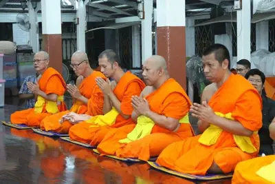 ประมวลภาพการสวดพระอภิธรรมพระบรมศพ พระบาทสมเด็จพระเจ้าอยู่หัวในพระบรมโกศ ณ วัดจุฬามณี ปี ๒๕๕๙