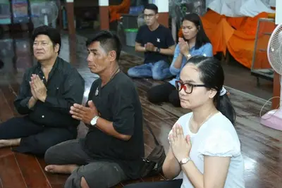 ประมวลภาพการสวดพระอภิธรรมพระบรมศพ พระบาทสมเด็จพระเจ้าอยู่หัวในพระบรมโกศ ณ วัดจุฬามณี ปี ๒๕๕๙