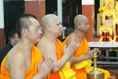 ประมวลภาพการสวดพระอภิธรรมพระบรมศพ พระบาทสมเด็จพระเจ้าอยู่หัวในพระบรมโกศ ณ วัดจุฬามณี ปี ๒๕๕๙