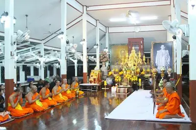 ประมวลภาพการสวดพระอภิธรรมพระบรมศพ พระบาทสมเด็จพระเจ้าอยู่หัวในพระบรมโกศ ณ วัดจุฬามณี ปี ๒๕๕๙