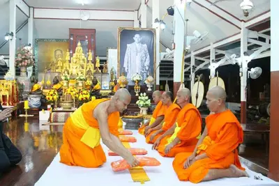ประมวลภาพการสวดพระอภิธรรมพระบรมศพ พระบาทสมเด็จพระเจ้าอยู่หัวในพระบรมโกศ ณ วัดจุฬามณี ปี ๒๕๕๙