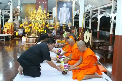 ประมวลภาพการสวดพระอภิธรรมพระบรมศพ พระบาทสมเด็จพระเจ้าอยู่หัวในพระบรมโกศ ณ วัดจุฬามณี ปี ๒๕๕๙